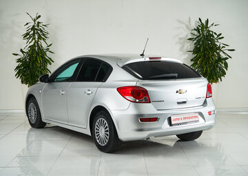 Chevrolet Cruze Вид 4