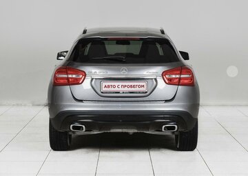 Mercedes benz GLA Вид 4