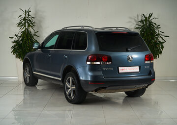 Volkswagen Touareg Вид 4