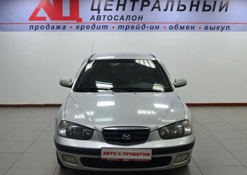 Hyundai Elantra Вид 2