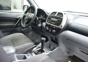 Toyota RAV4 Вид 5